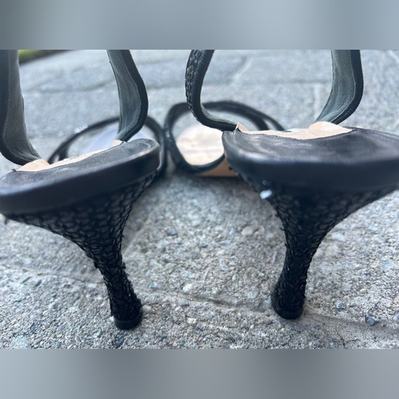 Manolo Blahnik black strappy sparkle heels. - Picture 4 of 4